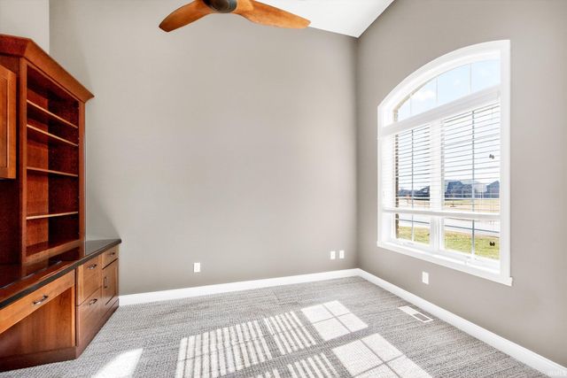 5504 W Sawgrass Way, Muncie, IN 47304