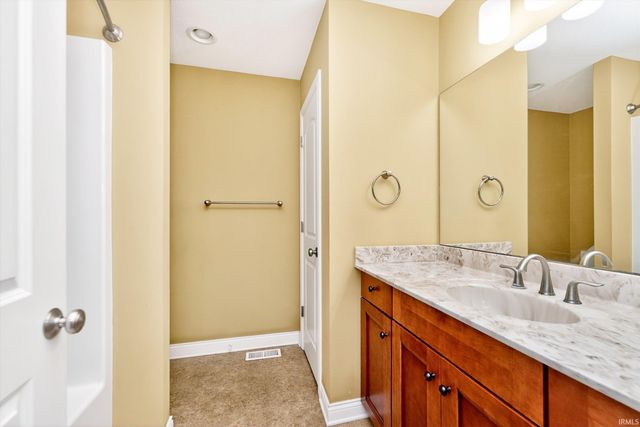 5504 W Sawgrass Way, Muncie, IN 47304