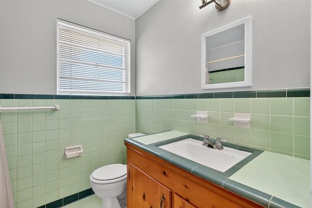4637 Calvin Dr, Corpus Christi, TX 78411