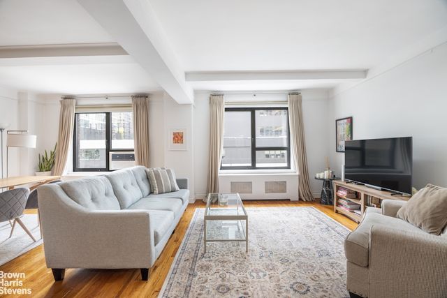 227 E 57th St Apt 8CD, New York City, NY 10022