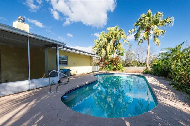 13400 91ST AVENUE, Seminole, FL 33776