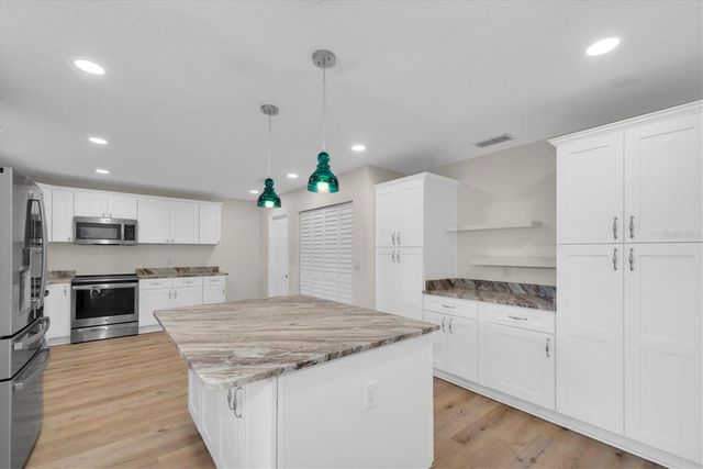 13400 91ST AVENUE, Seminole, FL 33776