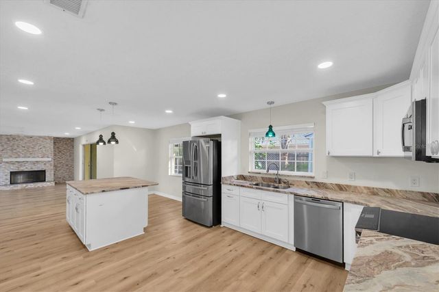 13400 91ST AVENUE, Seminole, FL 33776