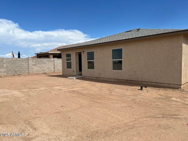8500 W CORONADO Drive, Arizona City, AZ 85123