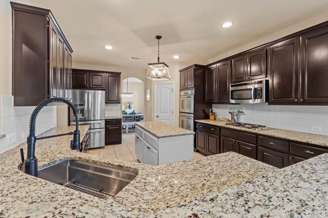 1716 Foxboro LN, Cedar Park, TX 78613