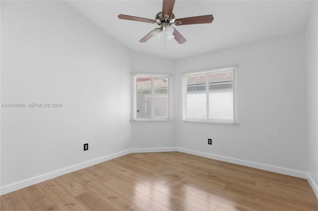 1035 W Jasmine Ln, North Lauderdale, FL 33068