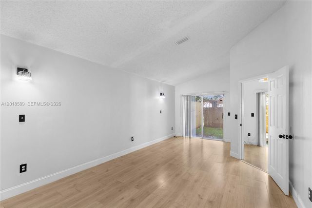 1035 W Jasmine Ln, North Lauderdale, FL 33068