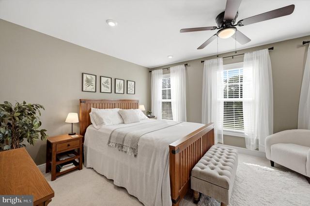 3582 STEPHENSONS HILL LN, Marshall, VA 20115