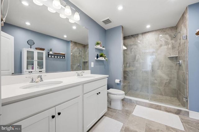 3582 STEPHENSONS HILL LN, Marshall, VA 20115