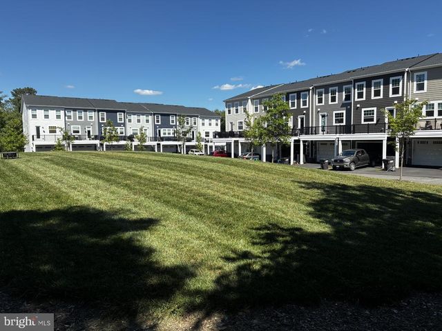 3582 STEPHENSONS HILL LN, Marshall, VA 20115