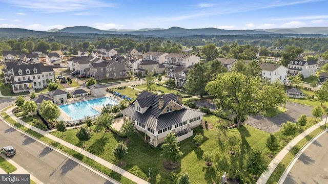 3582 STEPHENSONS HILL LN, Marshall, VA 20115