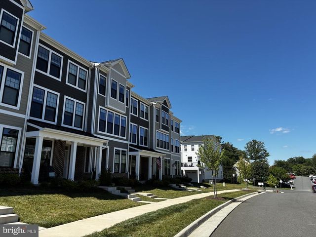 3582 STEPHENSONS HILL LN, Marshall, VA 20115
