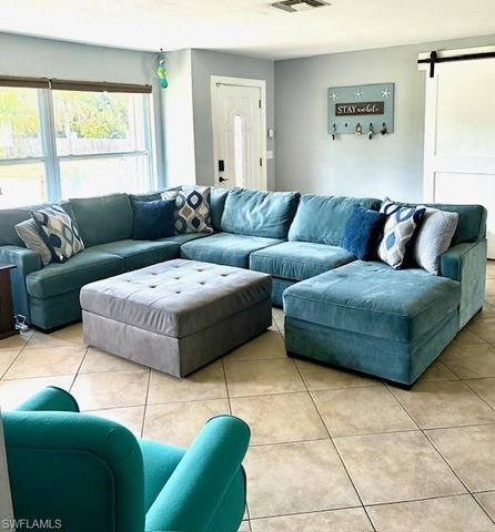 640 27th ST SW, Naples, FL 34117