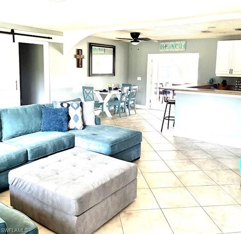 640 27th ST SW, Naples, FL 34117