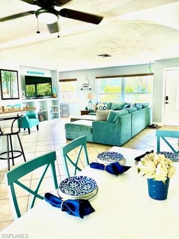 640 27th ST SW, Naples, FL 34117