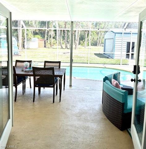 640 27th ST SW, Naples, FL 34117