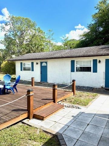 640 27th ST SW, Naples, FL 34117