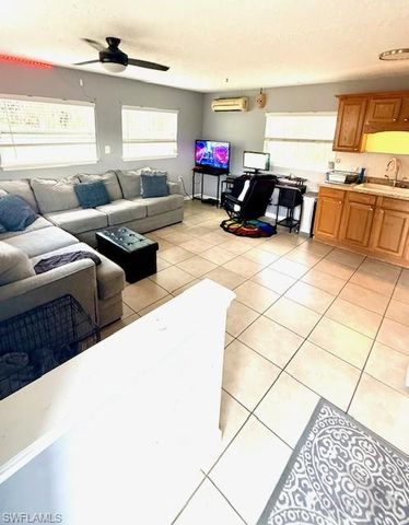 640 27th ST SW, Naples, FL 34117