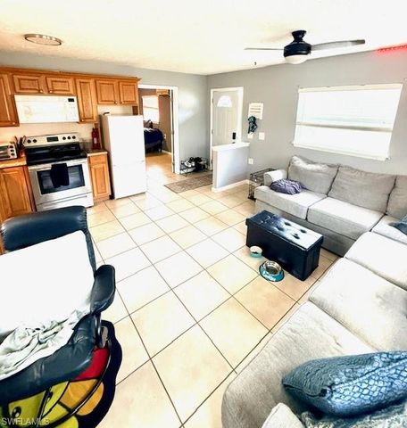 640 27th ST SW, Naples, FL 34117