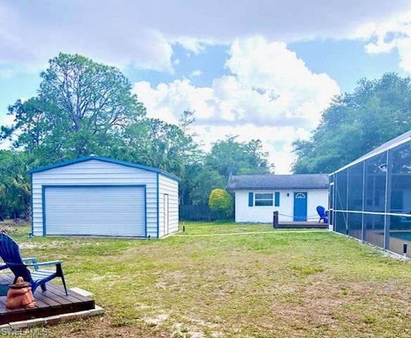 640 27th ST SW, Naples, FL 34117