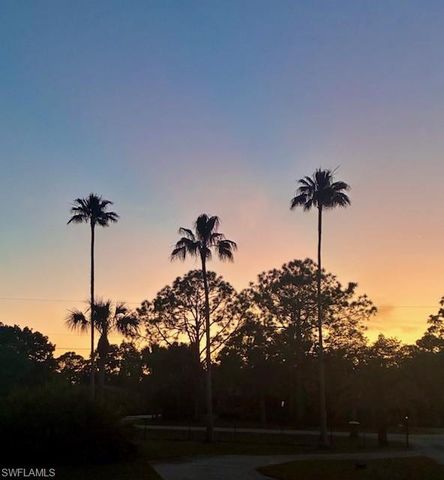 640 27th ST SW, Naples, FL 34117