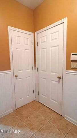 61 Indian Pipe Drive, North Greenbush, NY 12198