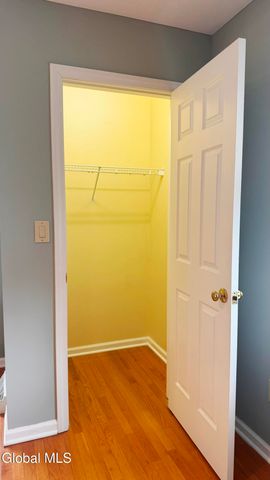 61 Indian Pipe Drive, North Greenbush, NY 12198