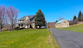 61 Indian Pipe Drive, North Greenbush, NY 12198