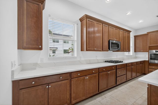 7089 Edison Place, Palm Beach Gardens, FL 33418