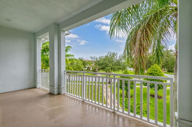 7089 Edison Place, Palm Beach Gardens, FL 33418
