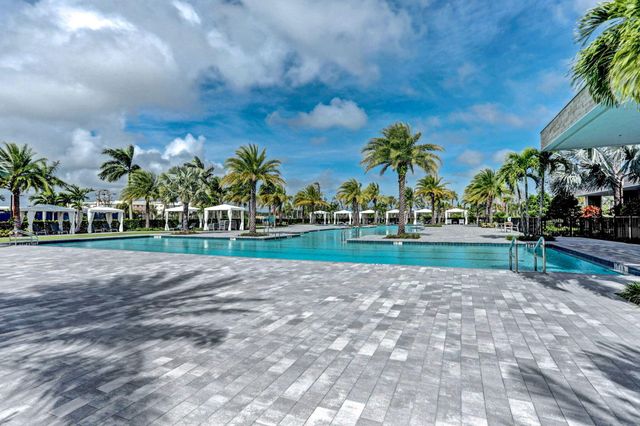 7089 Edison Place, Palm Beach Gardens, FL 33418