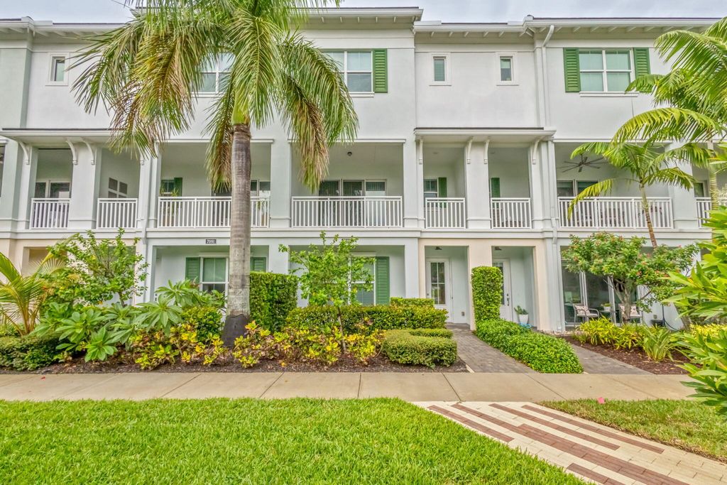 7089 Edison Place, Palm Beach Gardens, FL 33418