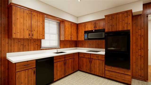 928 Rays Road, Stone Mountain, GA 30083