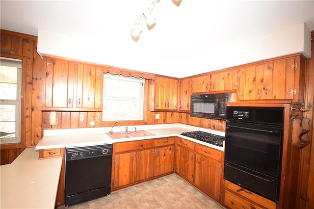 928 Rays Road, Stone Mountain, GA 30083