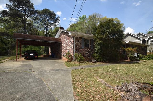 928 Rays Road, Stone Mountain, GA 30083
