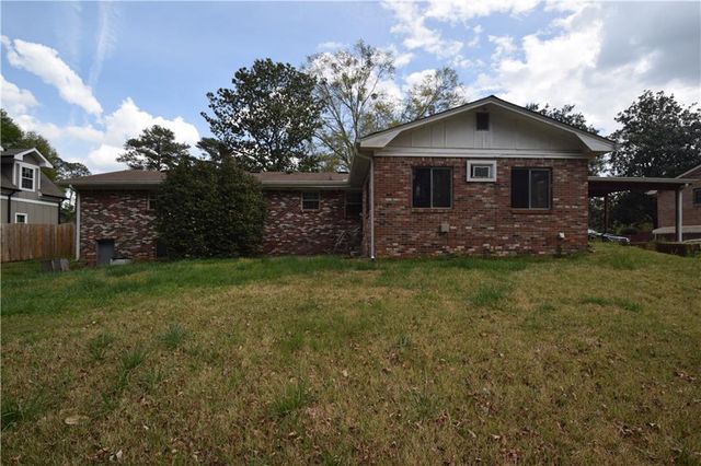 928 Rays Road, Stone Mountain, GA 30083