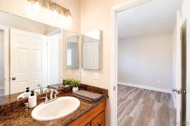 29600 Nightcrest Cir, Temecula, CA 92591