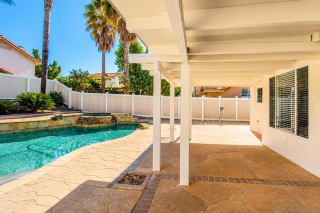 29600 Nightcrest Cir, Temecula, CA 92591