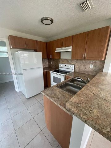 757 NW 95th Terrace 757, Miami, FL 33150