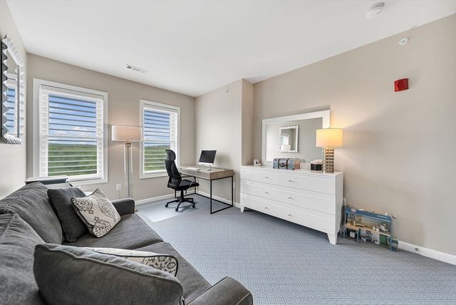 130 University Ave 1412, Westwood, MA 02090