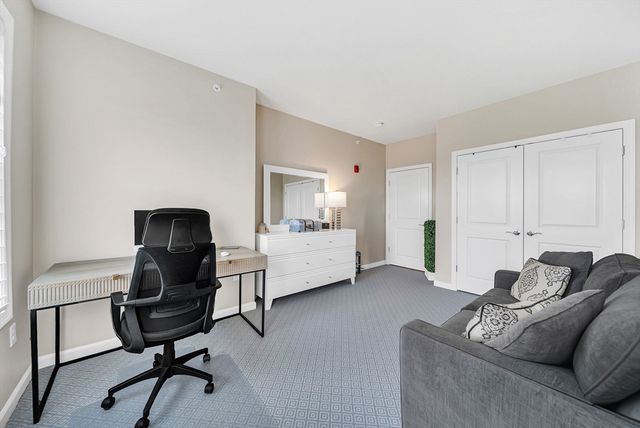 130 University Ave 1412, Westwood, MA 02090