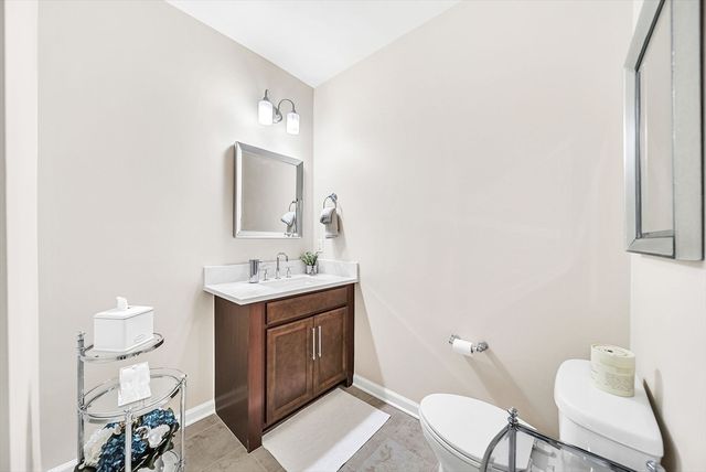 130 University Ave 1412, Westwood, MA 02090