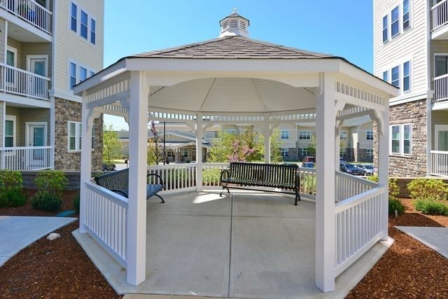 130 University Ave 1412, Westwood, MA 02090