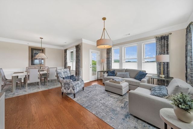 130 University Ave 1412, Westwood, MA 02090