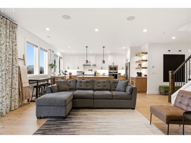 1320 S 44TH Ave, Ridgefield, WA 98642