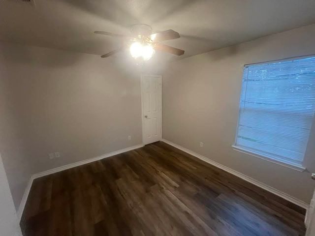 306 Mill Street, Lone Oak, TX 75453