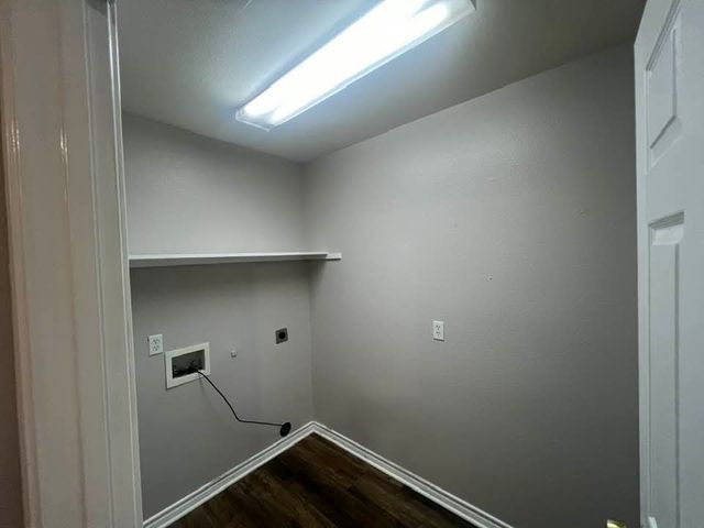 306 Mill Street, Lone Oak, TX 75453