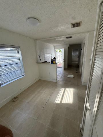 6027 NW 22nd Ave 0, Miami, FL 33142