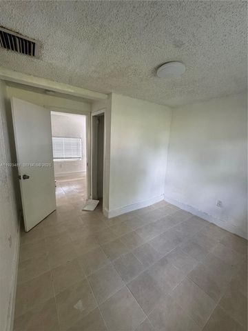 6027 NW 22nd Ave 0, Miami, FL 33142