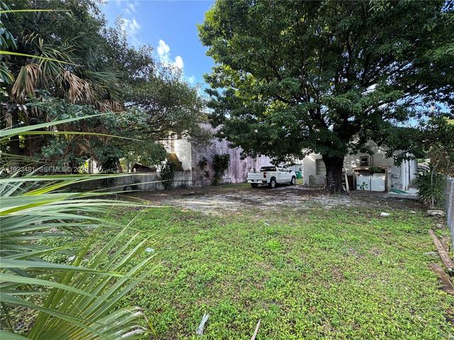 6027 NW 22nd Ave 0, Miami, FL 33142